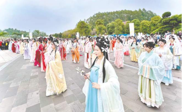 南寧園博園舉辦“禮樂園博·南寧花朝盛典”